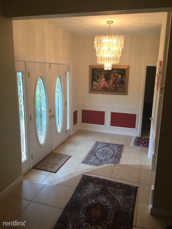 Building Photo - 5 br, 2.5 bath House - 7910 Larrick Court