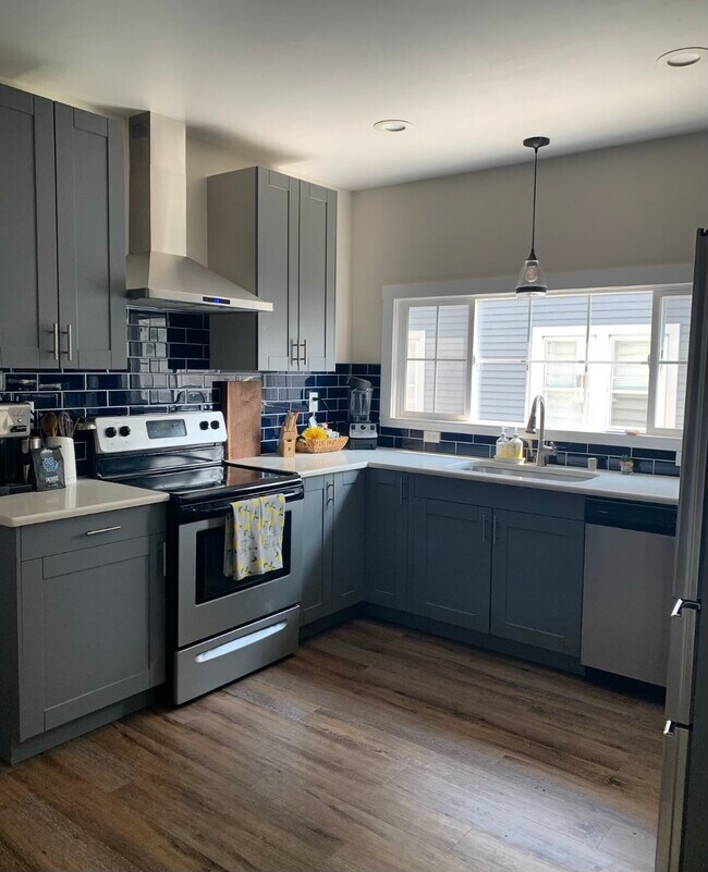 Kitchen - 2135 N 63rd St