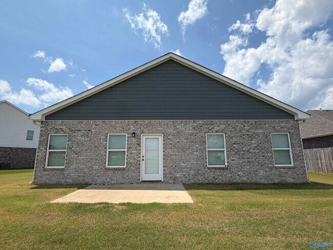 Foto del edificio - 238 Schoolhouse Dr