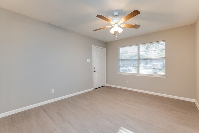 Building Photo - 12331 Atwell Dr