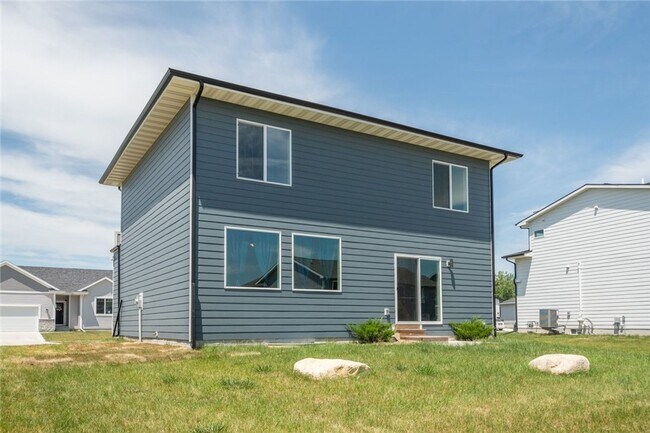 Building Photo - Modern 3-Bedroom Home in Bondurant