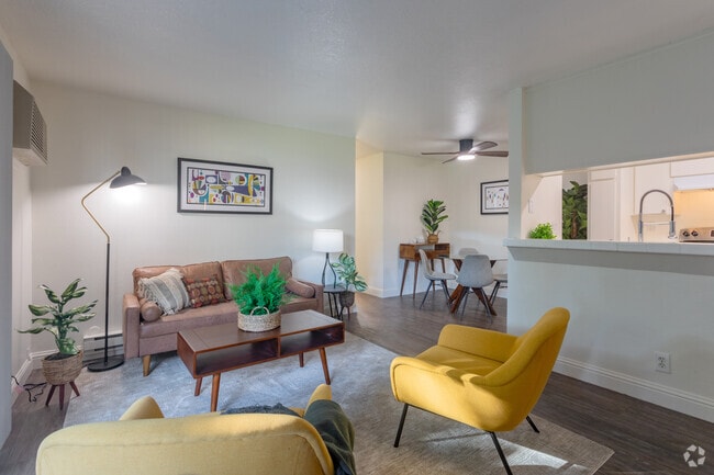 2BR, 2BA - 820 - Living Room - Almaden Terrace Apartment Homes