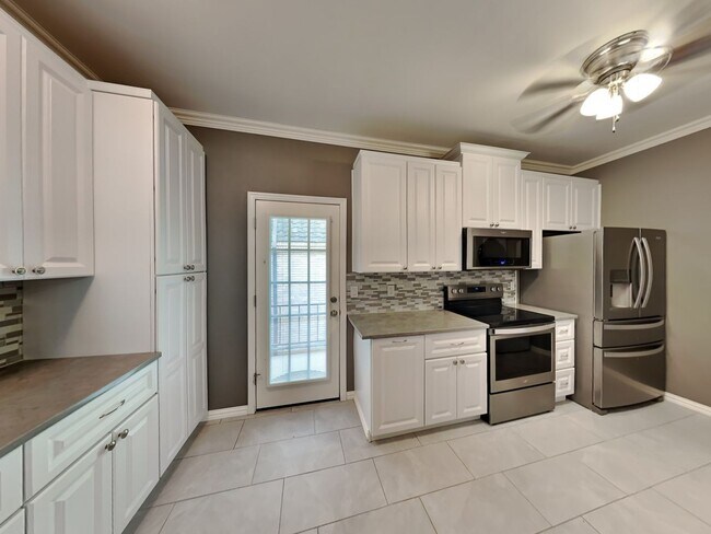 Foto del edificio - Captivating Condo in the Royale Orleans Ea...