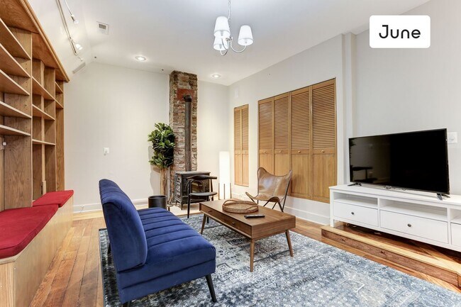 Foto del edificio - 340 10th Street Southeast