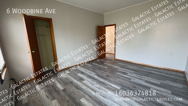 Foto del edificio - 6 Woodbine Ave