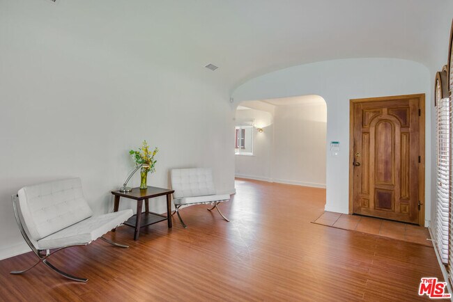 Foto del edificio - 4264 Mildred Ave