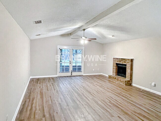 Building Photo - 8077 Springtree Road