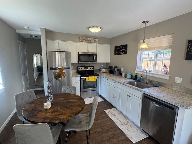 Building Photo - 1 Bedroom 1 Bath Home in Kittitas for Lease