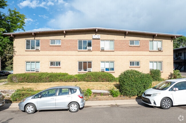 Alternate Building View - Parklane Apartments