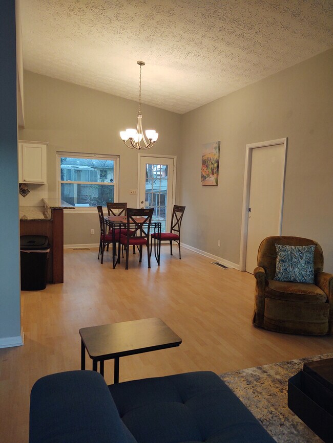 Open Floor Plan - 5327 Playa Way
