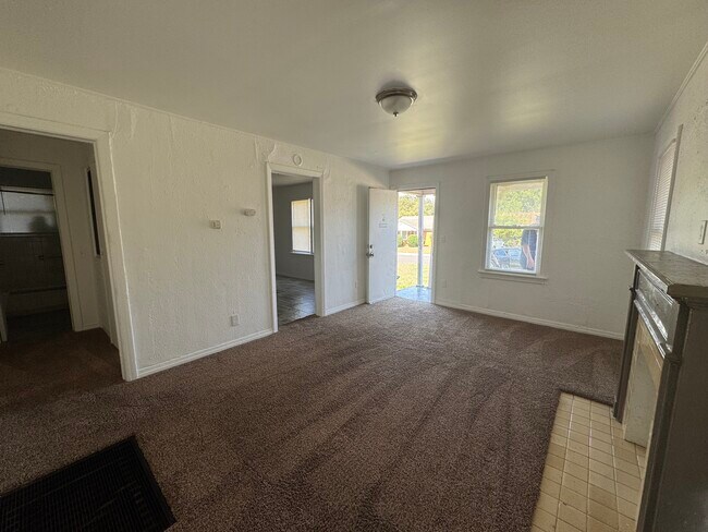 Foto del edificio - 2108 NE 18th St