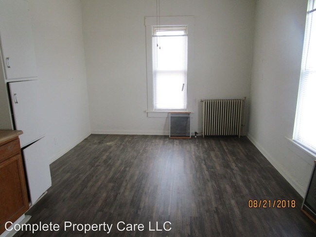 Foto del edificio - 416 W Jackson St