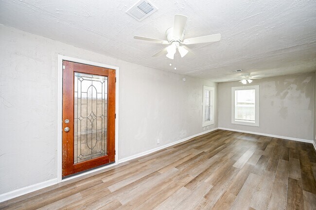 Foto del edificio - 7221 S Hall St