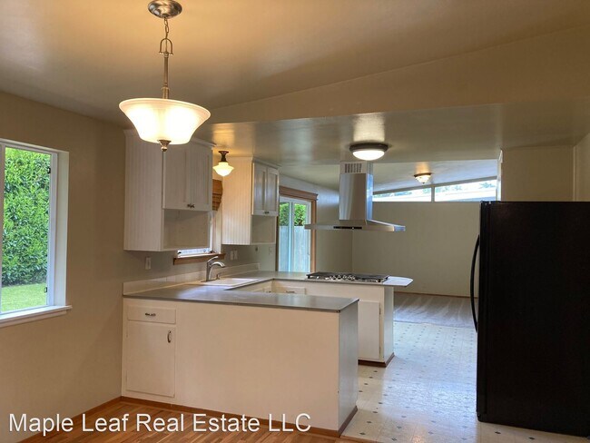 Foto del edificio - 3 br, 1.5 bath House - 8024 215th PL SW