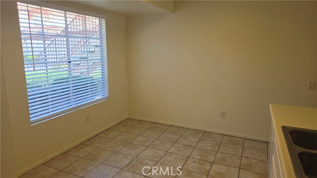 Foto del edificio - 1365 Crafton Ave