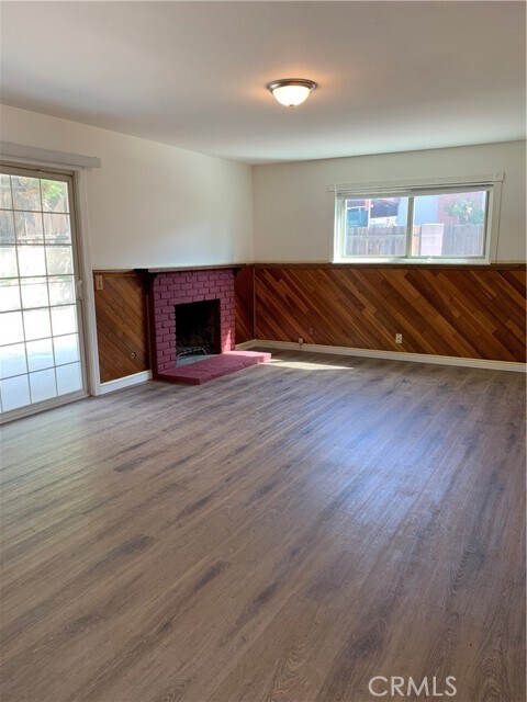 Foto del edificio - 2282 E 17th St