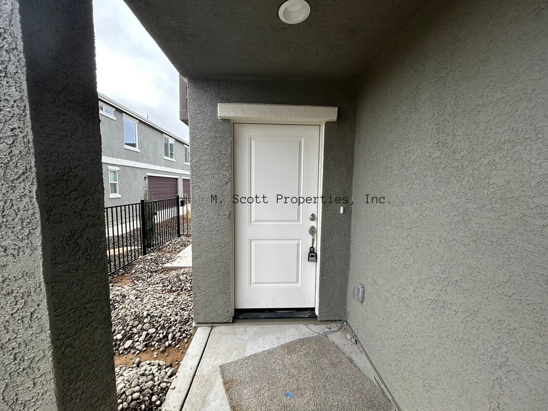 898 Fall Ct, Carson City, NV 89705 House Rental in Carson City, NV