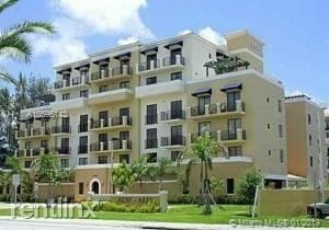 Foto del edificio - 2 br, 2 bath  - 8430 SW 8th St