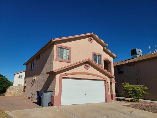 Building Photo - 14057 Tierra Vida Way