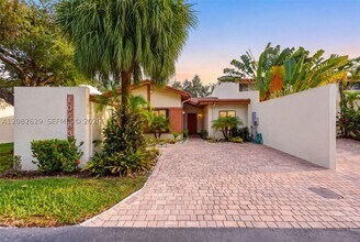 Building Photo - 10583 SW 77th Terrace