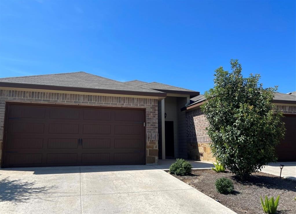 179 Joanne Lp, Buda, TX 78610 Townhome Rentals in Buda TX