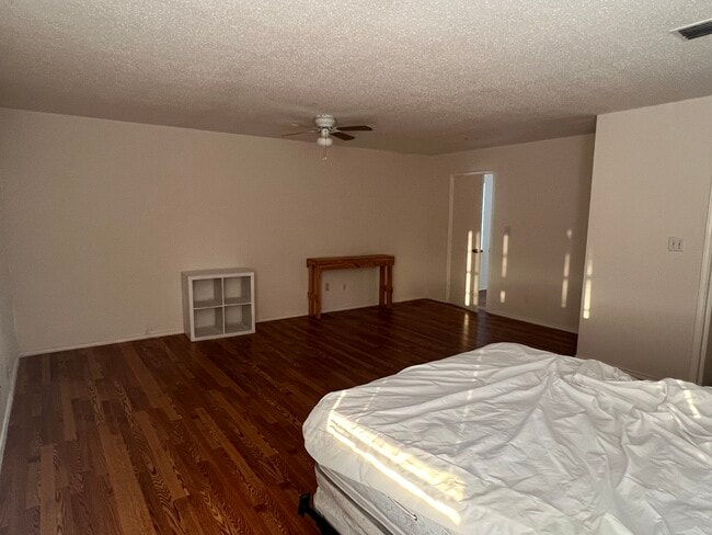 Foto del edificio - 702 S Arroyo Blvd