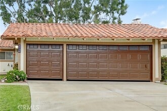 Building Photo - 8036 Valle Vista Dr