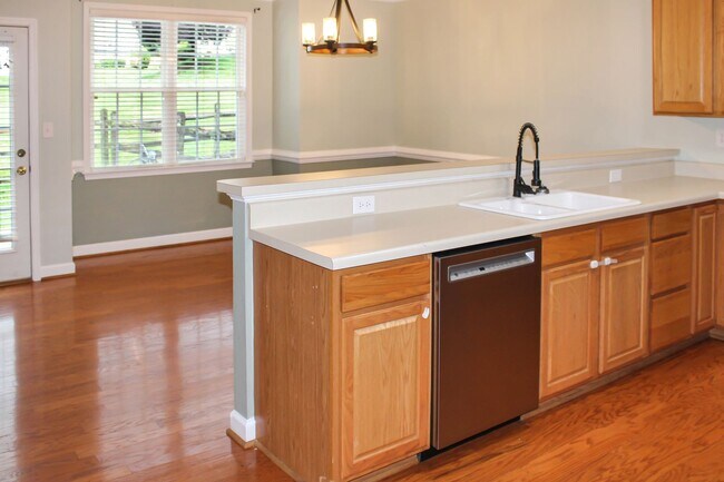 Foto del edificio - 1054 Bristlecone Ln