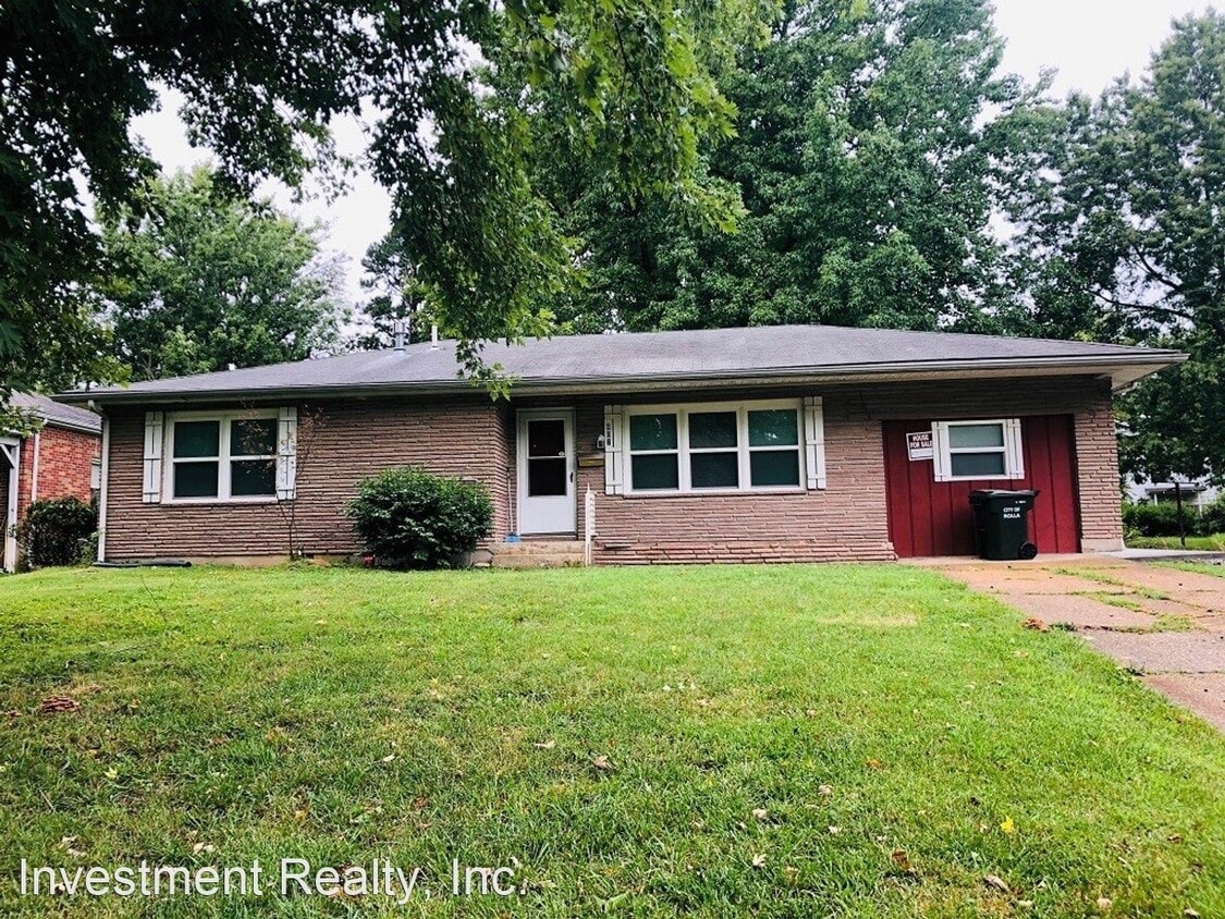 Primary Photo - 4 br, 2 bath House - 807 Fairgrounds Rd
