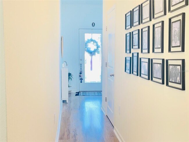 Foto del edificio - 2149 Treasure Hill St