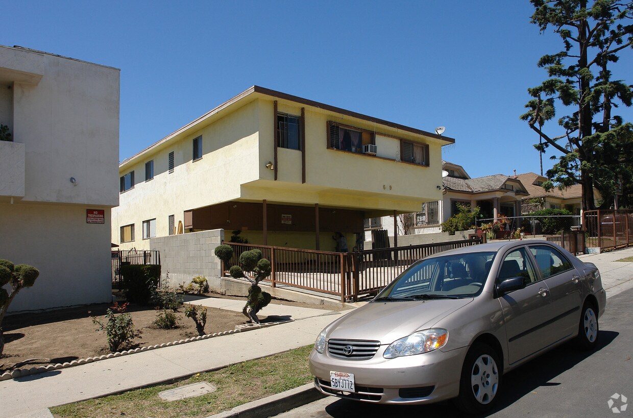 Building Photo - 649 N Hobart Blvd