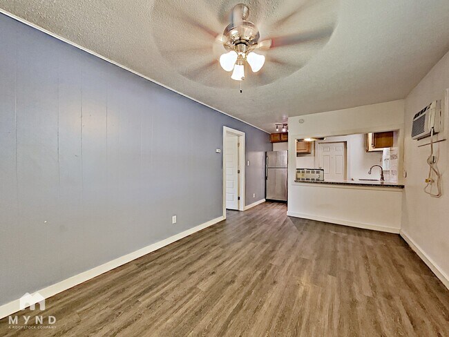 Foto del edificio - 1604 Parker Ln