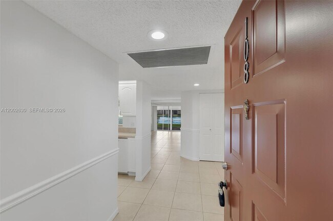 Foto del edificio - 850 SW 138th Ave