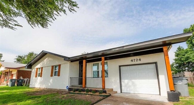 Foto del edificio - 4724 NW Ridgecrest Dr