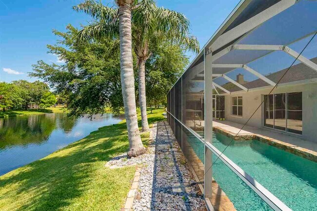 Foto del edificio - 901 Windward Way