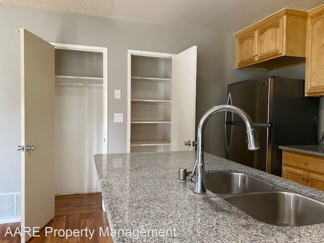 Building Photo - 2 br, 1 bath House - 11018 Via Asti