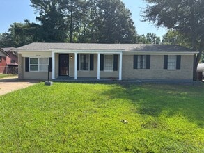 Building Photo - 4040 Trevathan Cir
