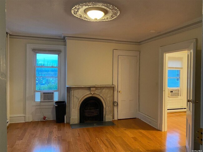 Building Photo - 9 3rd Ave