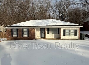 Building Photo - 4070 Kerwin Dr