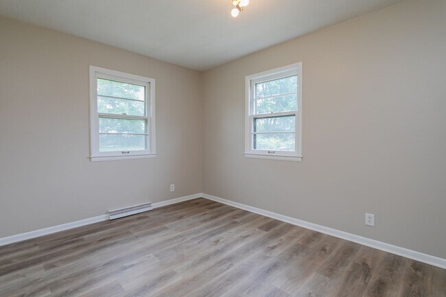 Foto del edificio - 3611 Rock Quarry Rd