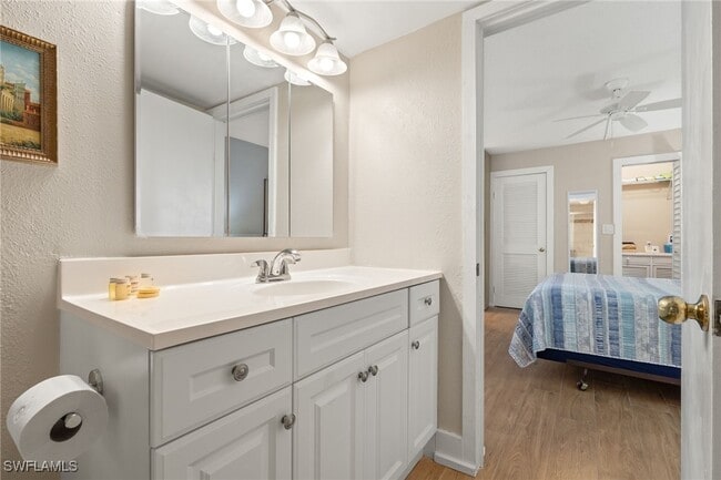 Building Photo - 5500 Bonita Beach Rd SW