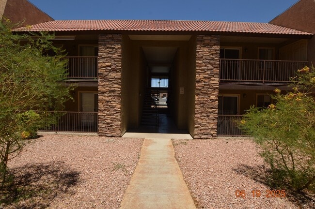 Building Photo - 5160 Indian River Dr