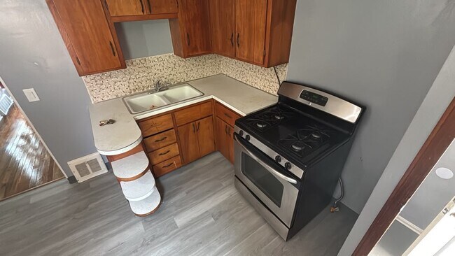 Foto del edificio - 15408 Fernway Dr