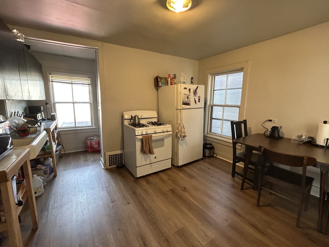 Foto principal - 108 E Dayton St