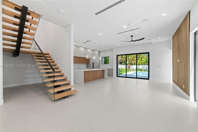 Foto del edificio - 1320 NE 16th Ave