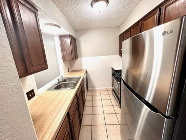 Foto del edificio - 8213 N 117th E Ave