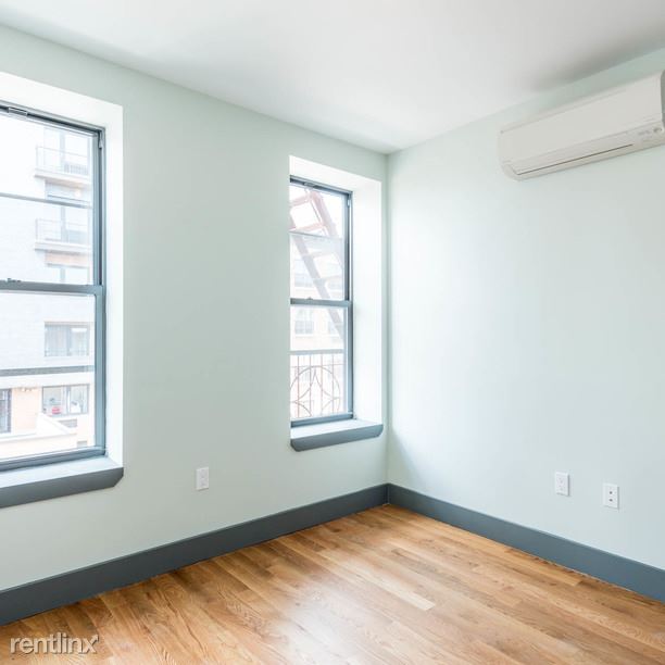 Foto del edificio - 996 Willoughby Ave
