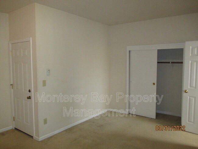 Foto del edificio - 211 Forest Ave