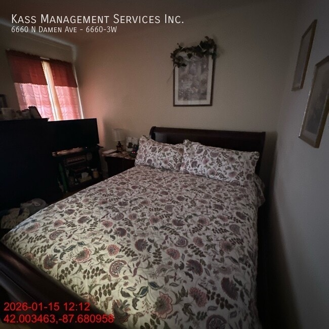 Foto del edificio - 6660 N Damen Ave