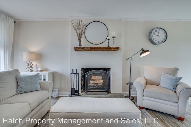 Building Photo - 3 br, 1.5 bath House - 4801 Apple Tree Dr